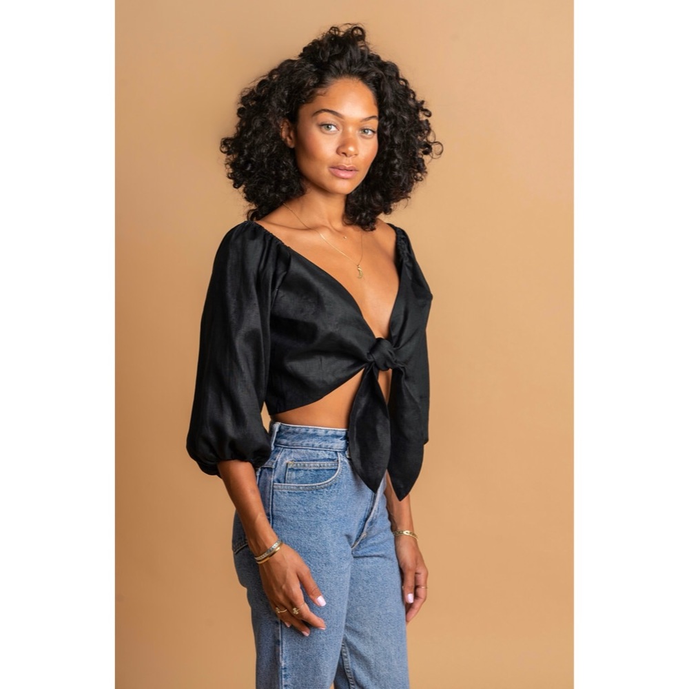 Puff sleeve shoulder black tie front crop top